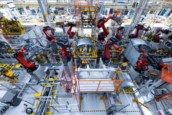 Automated packaging line with industrial robots supporting smart factory automation and productivity